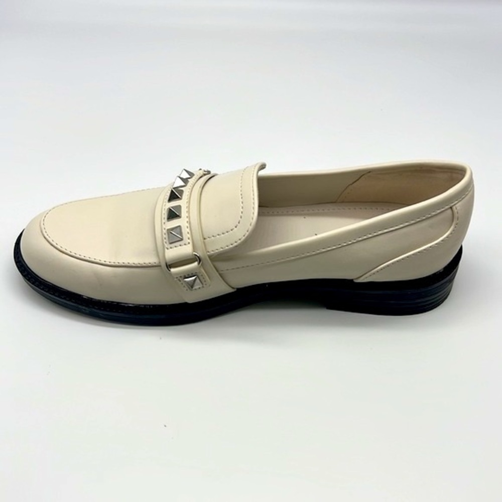 Marc Fisher - Hemmy White Leather With Silver Hardware Studs Slip On Loafers 6.5 - Picture 7 of 14